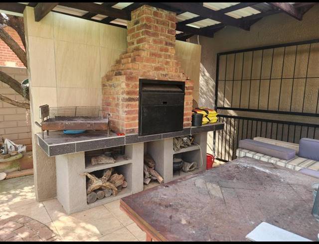 3 BEDROOM HOUSE FOR SALE IN BUURENDAL